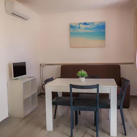 Sardiniarooms 아파트